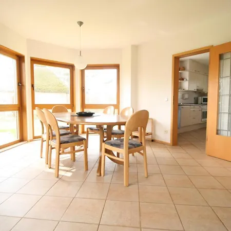 بيت للعطل Strandhaus Donnerkeil ديارهاجين